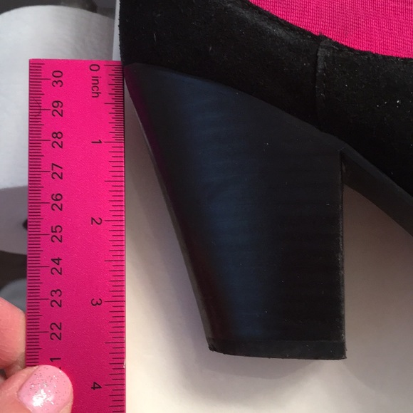 Victoria's Secret - Suede Leather Ankle Boots, 9 - Picture 5 of 5